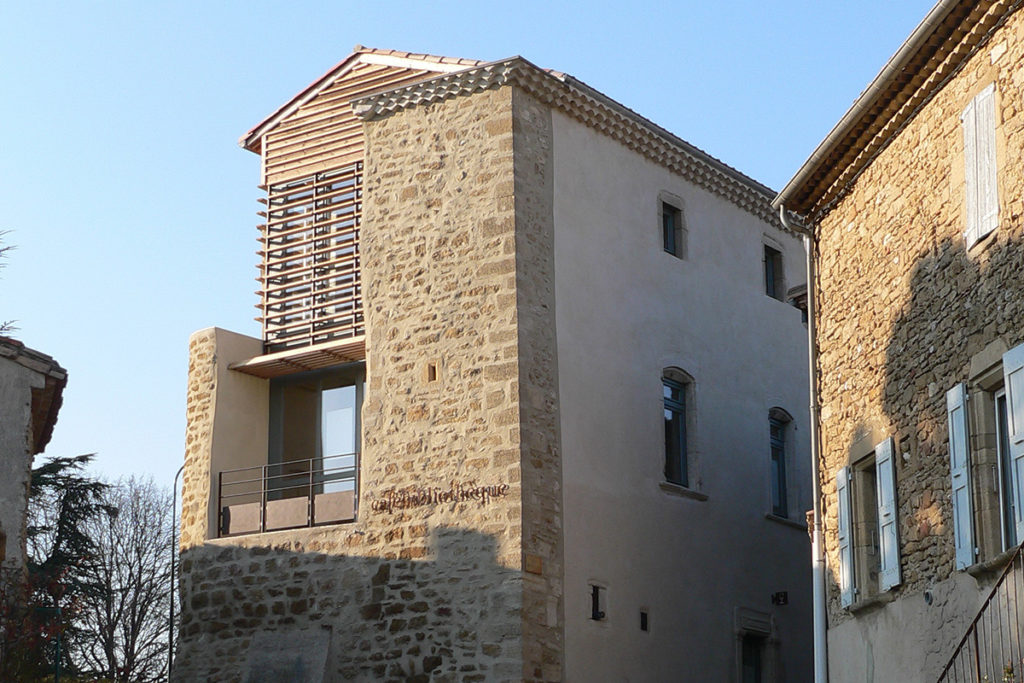 2007 - Café-bibliothèque à Chabrillan (Drôme)